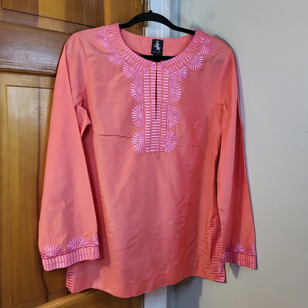 Tres Jolie Women's Embroidered Tunic Top